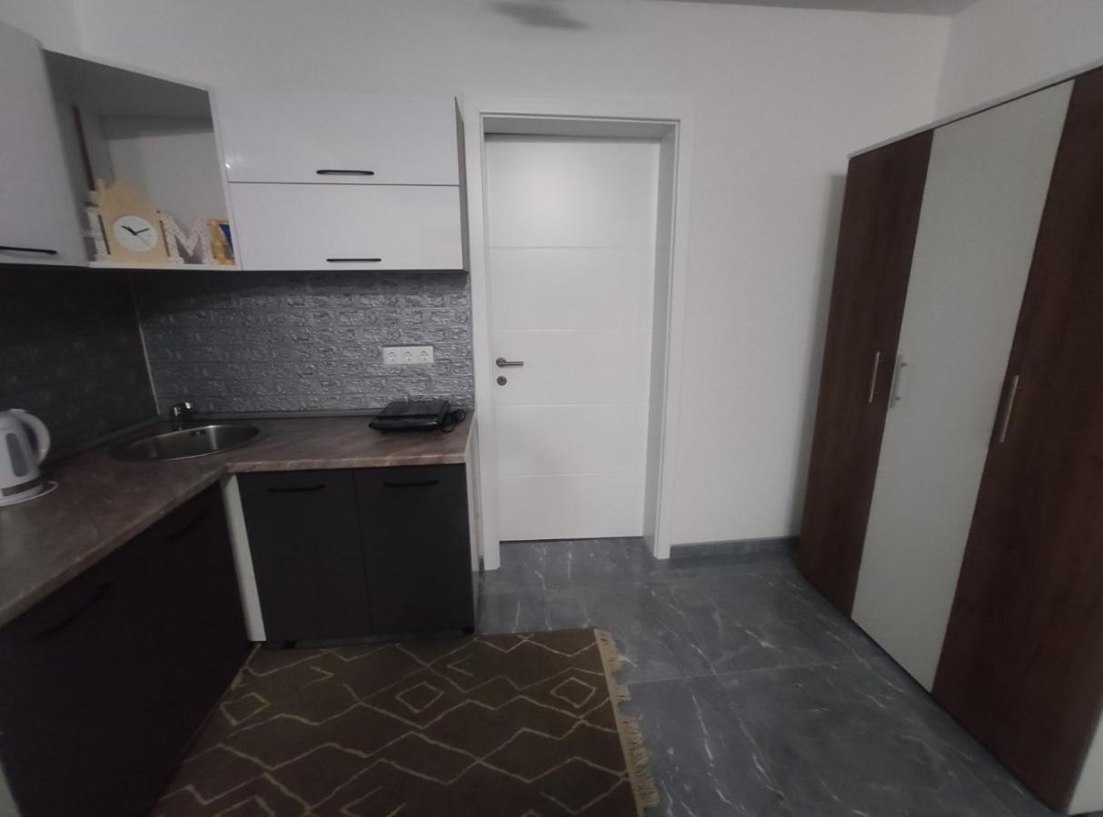 Apartamento Neer Zivinice Exterior foto