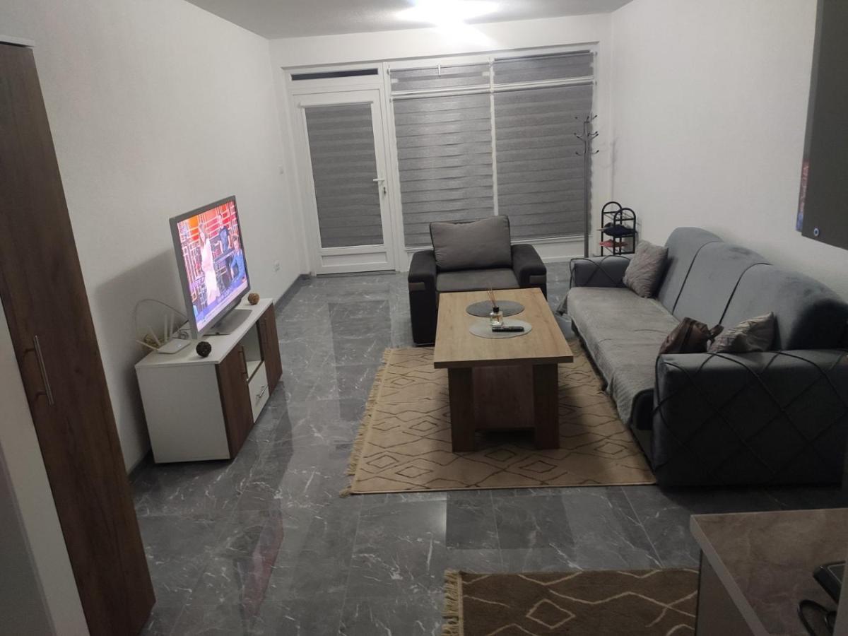 Apartamento Neer Zivinice Exterior foto